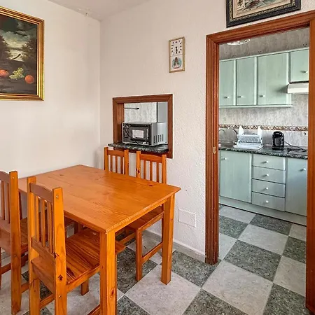 2 Bedroom Amazing In Apartment Marbella